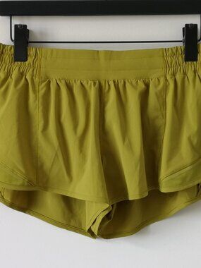 NWT LULULEMON GLDL Mustard Yellow 4 Way Stretch Lightweight Hotty Hot Shorts 10